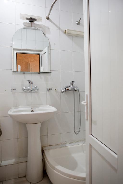 Hotel Mini Erévan Extérieur photo