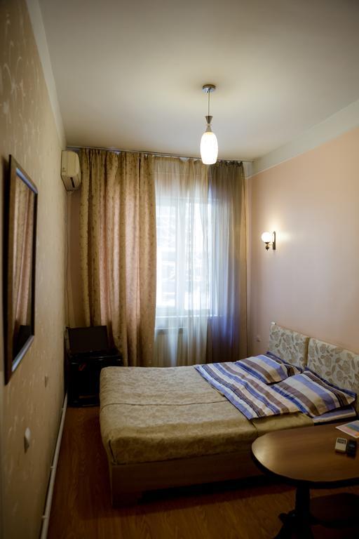 Hotel Mini Erévan Extérieur photo